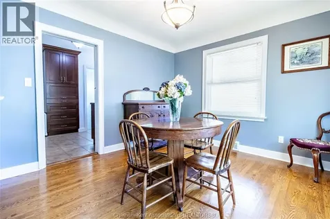 82 Mcfadden Avenue Chatham ON N7M 1Y6