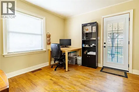 82 Mcfadden Avenue Chatham ON N7M 1Y6