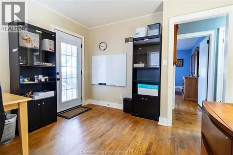 82 Mcfadden Avenue Chatham ON N7M 1Y6