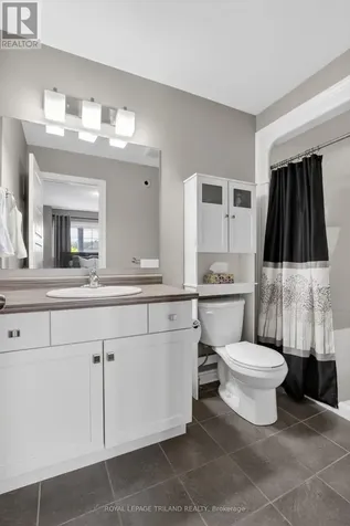 17 Bridle Path St. Thomas ON N5R 0B4