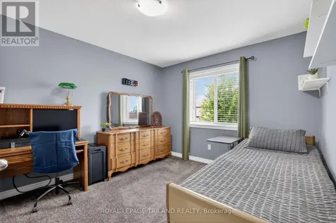 17 Bridle Path St. Thomas ON N5R 0B4