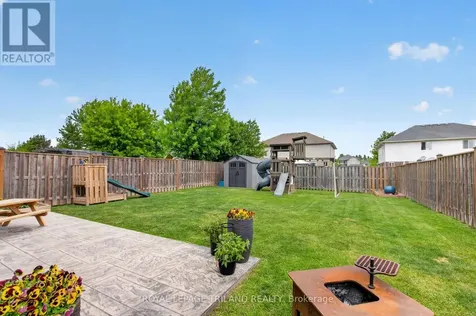 17 Bridle Path St. Thomas ON N5R 0B4