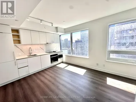 8 Wellesley Street West Toronto (bay Street Corridor) ON M4Y 1E7
