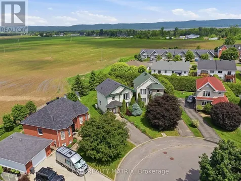 871 Pilon Street Hawkesbury ON K6A 3P8