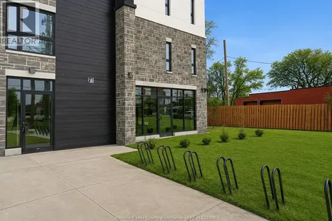 11646 Tecumseh Road East Windsor ON N8N 1L7