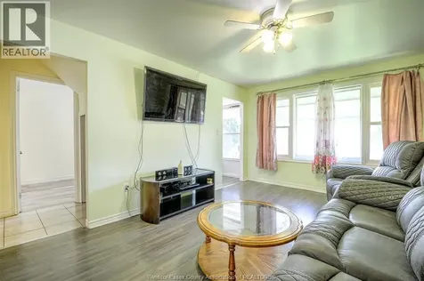 2354 Highland Avenue Windsor ON N8X 3S5