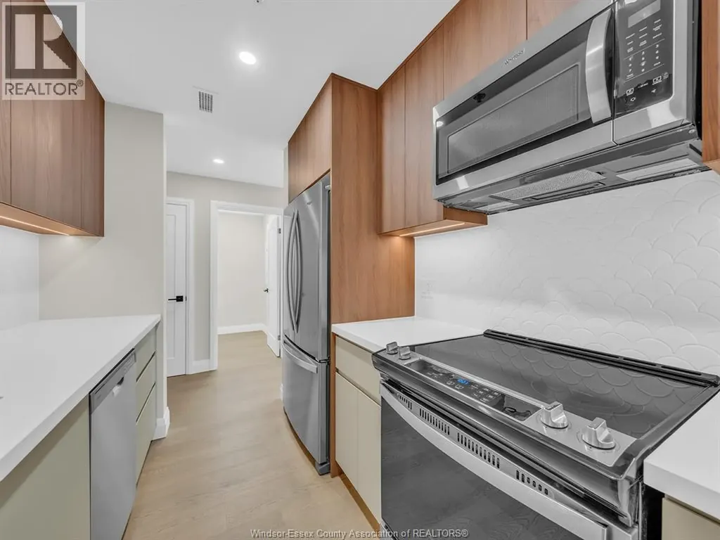 11646 Tecumseh Road East Windsor ON N8N 1L7