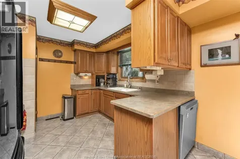 5730 Canada Street Lasalle ON N9H 1M3