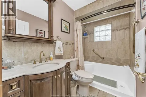 5730 Canada Street Lasalle ON N9H 1M3