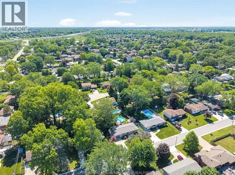 5730 Canada Street Lasalle ON N9H 1M3