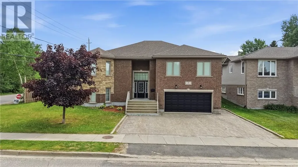 9 Countryside Drive Sudbury ON P3E 5A2