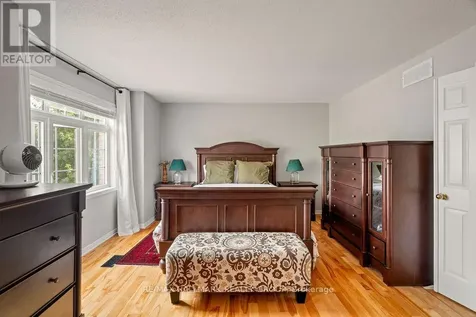 113 Carwood Circle Ottawa ON K1K 4V5