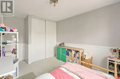 113 Carwood Circle Ottawa ON K1K 4V5