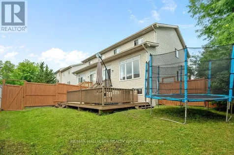 113 Carwood Circle Ottawa ON K1K 4V5