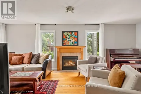 113 Carwood Circle Ottawa ON K1K 4V5