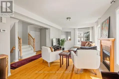 113 Carwood Circle Ottawa ON K1K 4V5