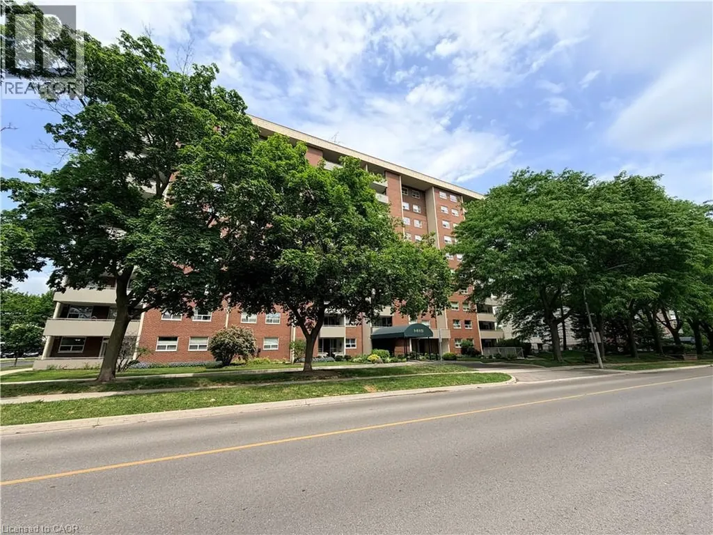 1415 Ghent Avenue Burlington ON L7S 1X4