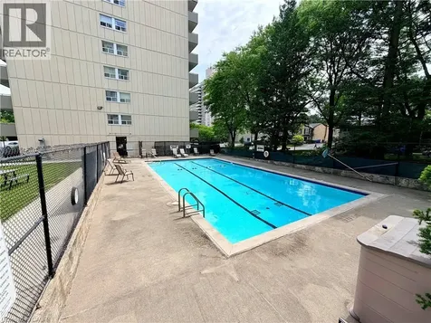 1415 Ghent Avenue Burlington ON L7S 1X4