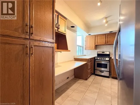 1415 Ghent Avenue Burlington ON L7S 1X4