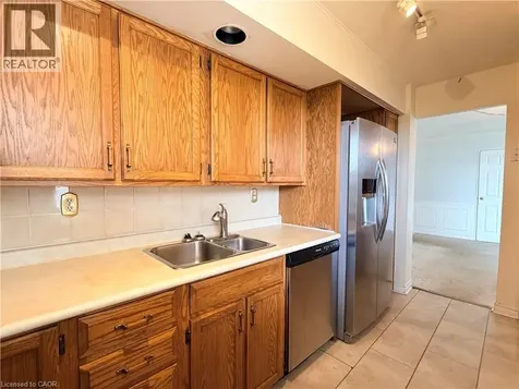1415 Ghent Avenue Burlington ON L7S 1X4