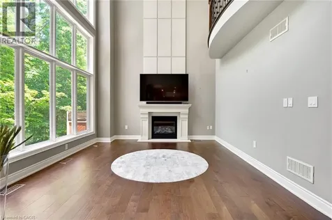 258 Edgewater Crescent Kitchener ON N2A 4M2
