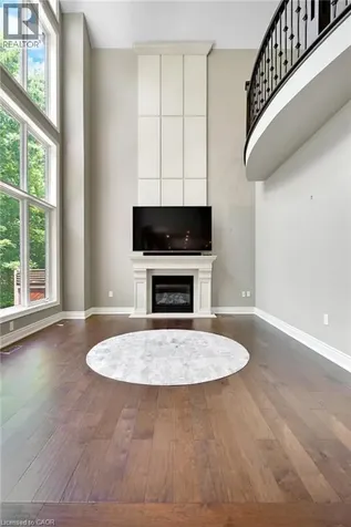 258 Edgewater Crescent Kitchener ON N2A 4M2