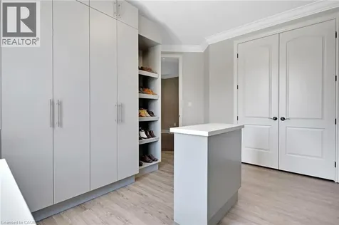 258 Edgewater Crescent Kitchener ON N2A 4M2