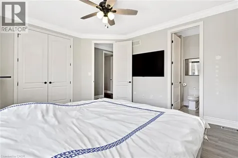 258 Edgewater Crescent Kitchener ON N2A 4M2