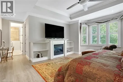 258 Edgewater Crescent Kitchener ON N2A 4M2