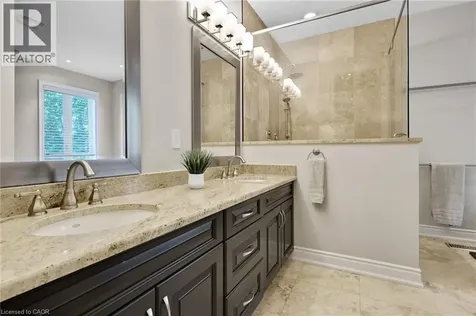 258 Edgewater Crescent Kitchener ON N2A 4M2