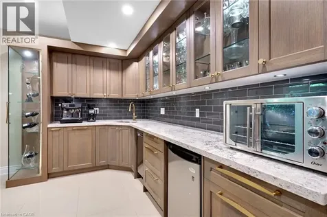 258 Edgewater Crescent Kitchener ON N2A 4M2