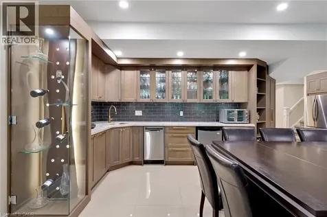 258 Edgewater Crescent Kitchener ON N2A 4M2