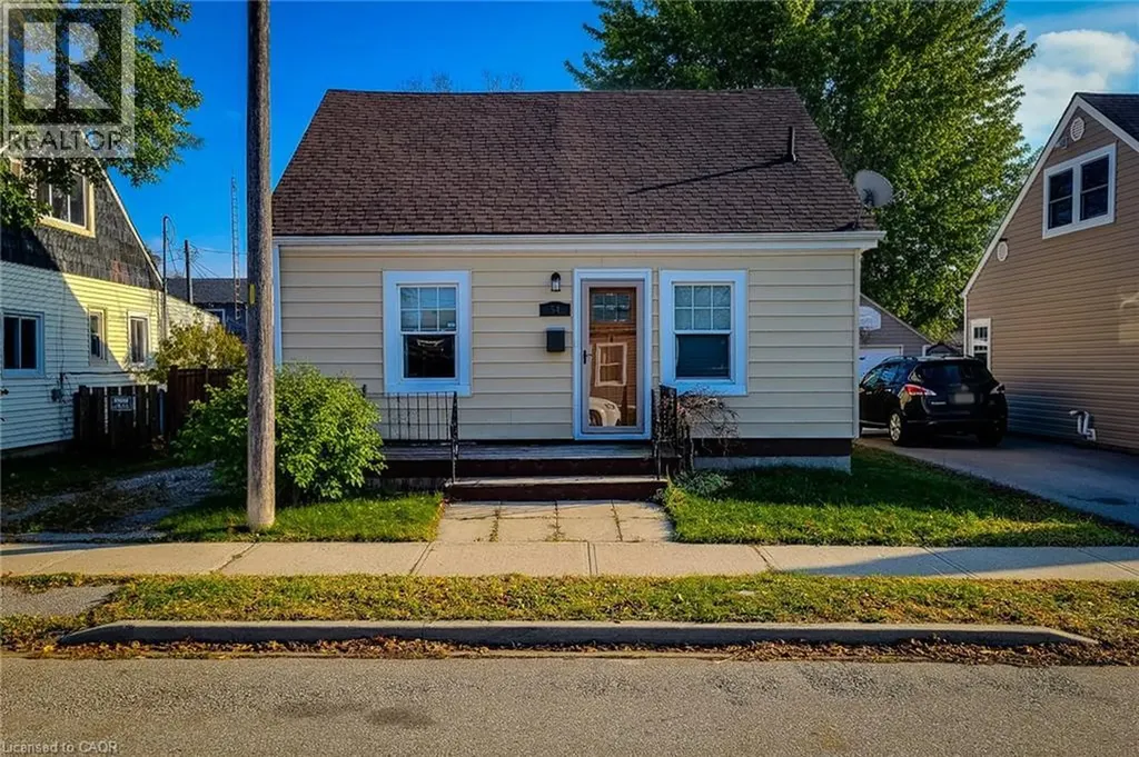 54 Eighth Avenue Brantford ON N3S 1C3