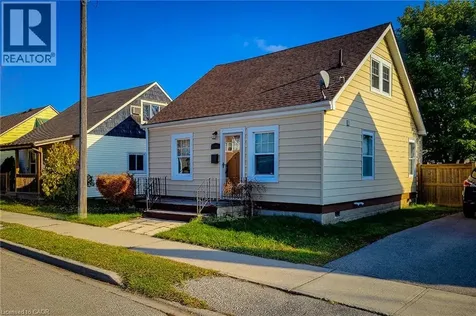 54 Eighth Avenue Brantford ON N3S 1C3