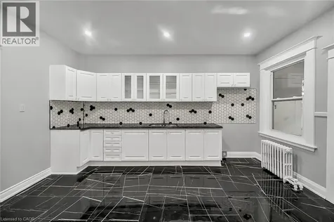 172 Sherman Avenue South Hamilton ON L8M 2P9