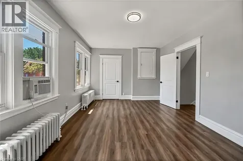 172 Sherman Avenue South Hamilton ON L8M 2P9