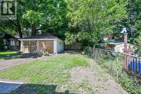 172 Sherman Avenue South Hamilton ON L8M 2P9