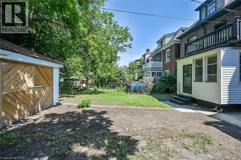 172 Sherman Avenue South Hamilton ON L8M 2P9