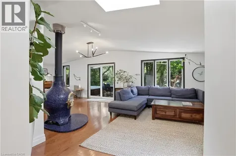 115 Roslin Avenue South Waterloo ON N2L 2H3