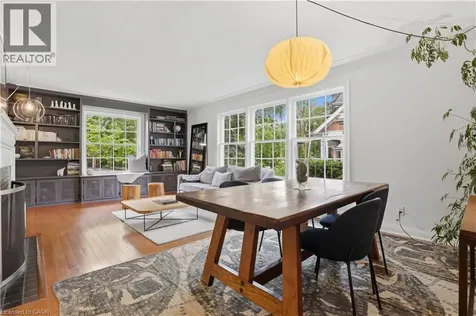 115 Roslin Avenue South Waterloo ON N2L 2H3