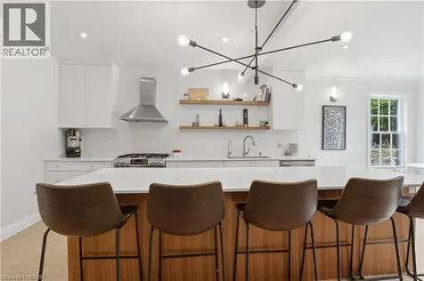 115 Roslin Avenue South Waterloo ON N2L 2H3