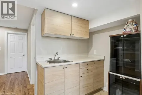 10 Klemscott Road Brampton ON L7A 0P5