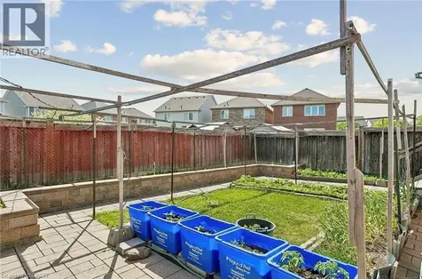 10 Klemscott Road Brampton ON L7A 0P5