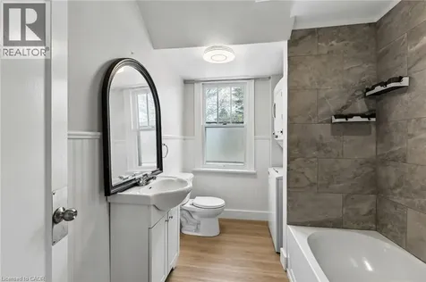 428 Thorold Road Welland ON L3C 3W6