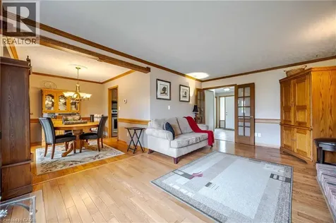 7543 Merritt Avenue Niagara Falls ON L2G 5C3