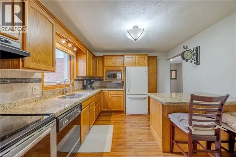 7543 Merritt Avenue Niagara Falls ON L2G 5C3