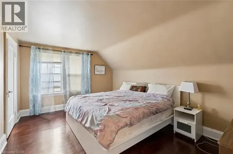 428 Thorold Road Welland ON L3C 3W6