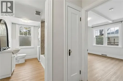 428 Thorold Road Welland ON L3C 3W6