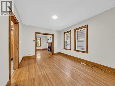 485 Mcewan Avenue Windsor ON N9B 2E7