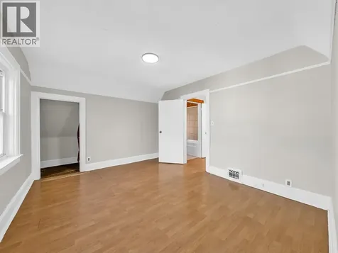 485 Mcewan Avenue Windsor ON N9B 2E7